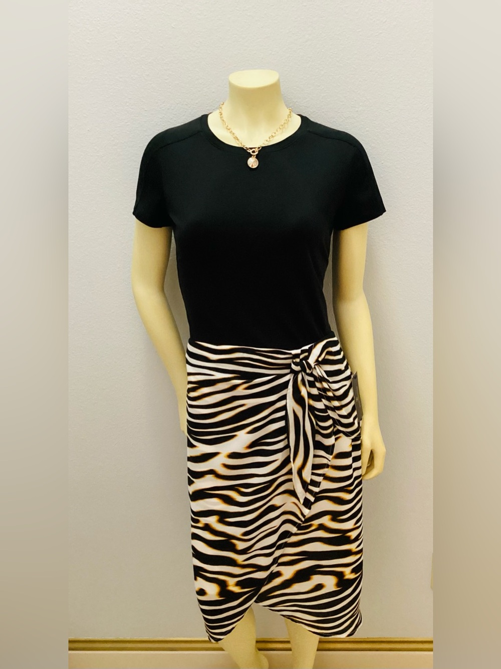 Worthington Black, Brown & White Zebra-Print pencil skirt.